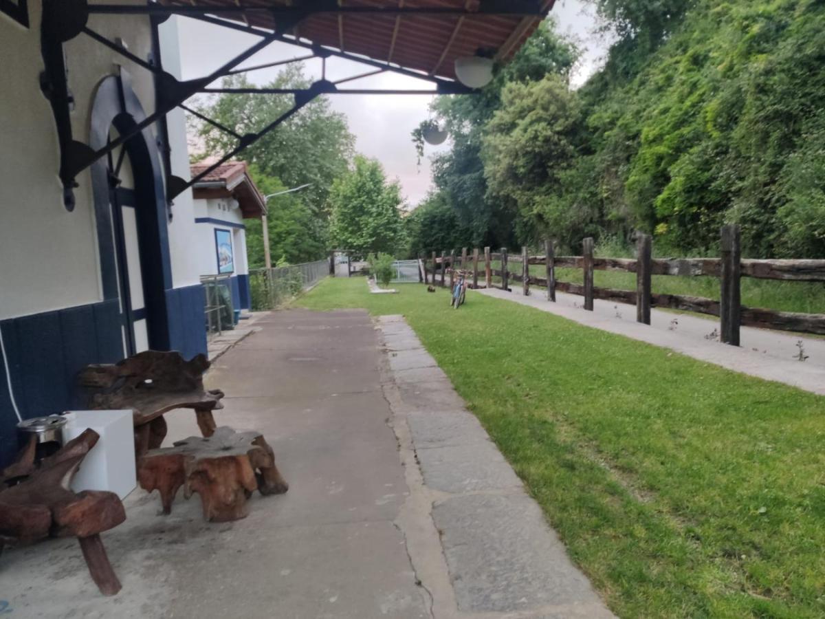 Castro Urdiales - La Vieja Estacion - Cerca De Bilbao Vendégház Kültér fotó